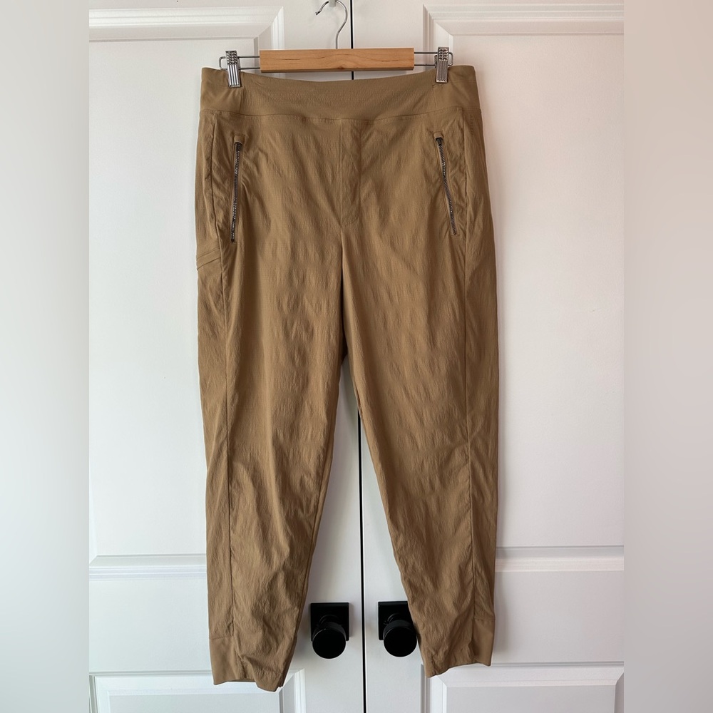 Athleta Women’s Trekkie North High Rise Jogger Big Sur Brown (Size 12)
